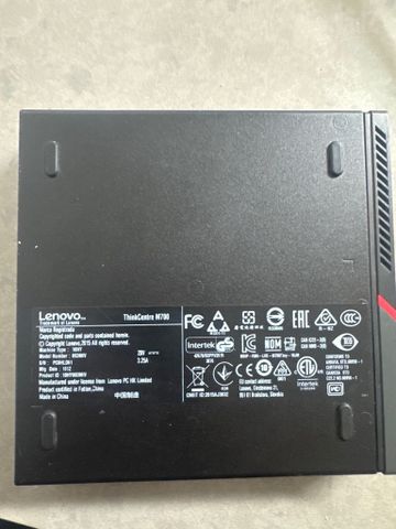 מחשב נייח ThinkCentre M700