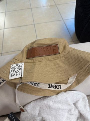 כובע Loewe