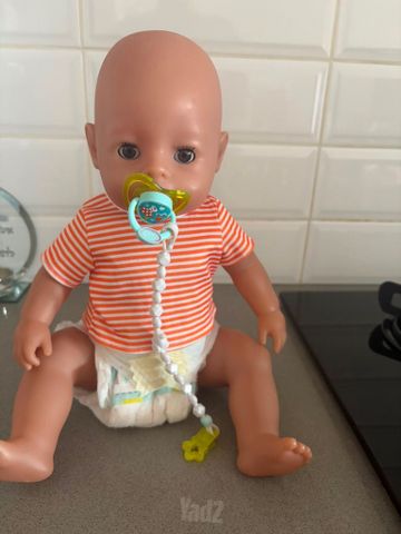 בובת Baby born