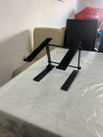 סטנד למחשב
