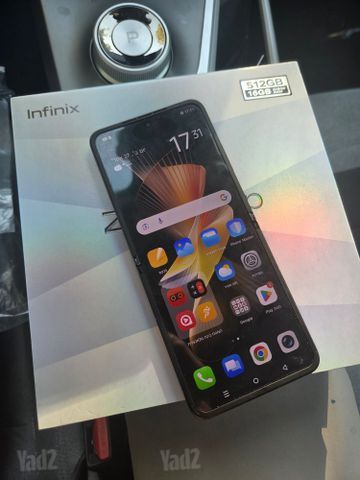 Infinix zero Flip 5G