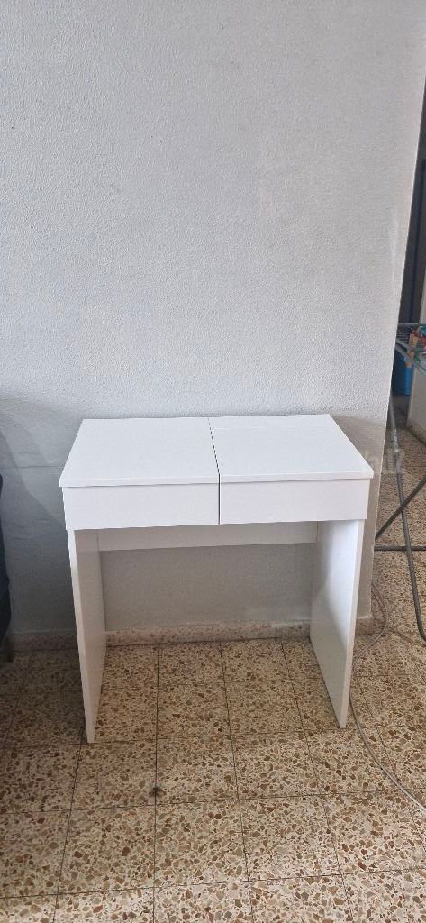 שידת איפור Brimnes