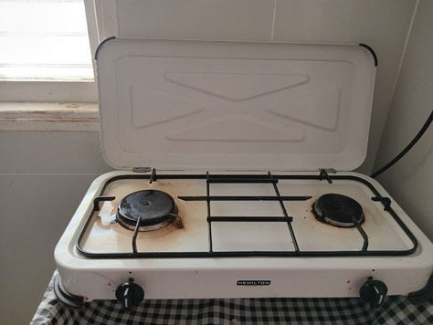 כיריים על השיש למסירה