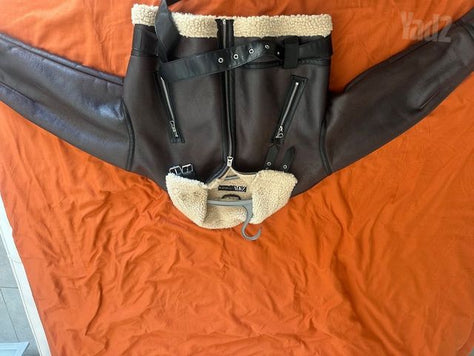 מעיל Zara.