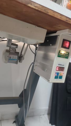 Bernina 217 מכונת תפירה