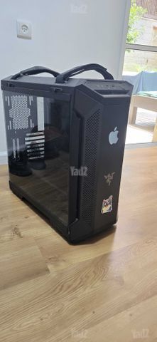 מארז מחשב של asus