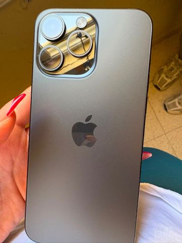 אייפון 15 pro max