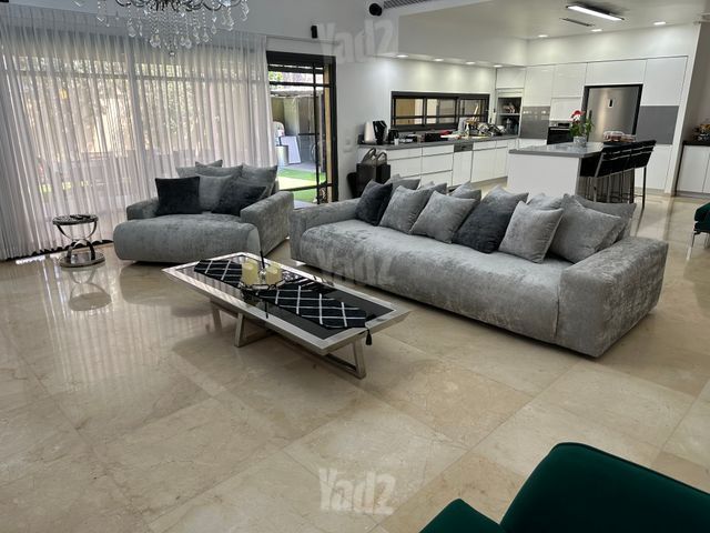 סלון במצב חדש