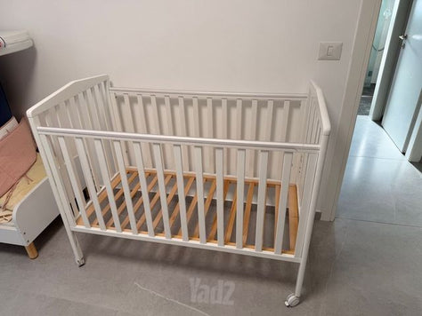 מיטת תינוק