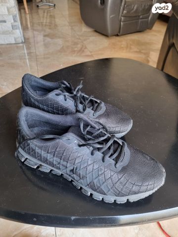 נעלי asics כחדש