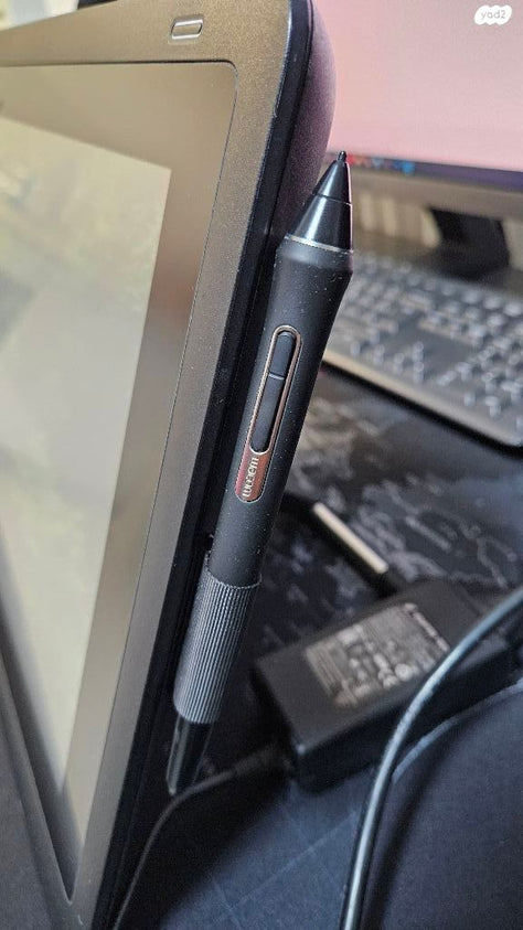 לוח גרפי Wacom Cintiq 16
