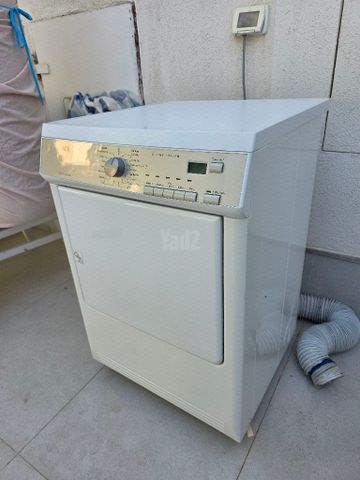 מייבש כביסה AEG
