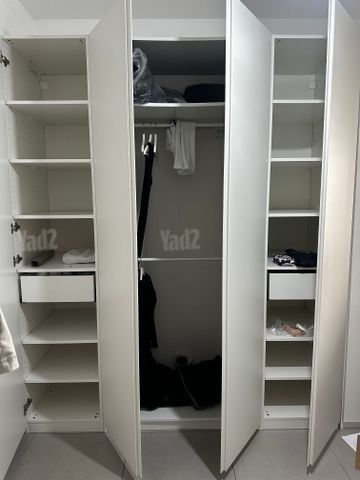 ארון איקאה