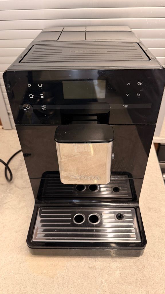 מכונת קפה Miele CM5310