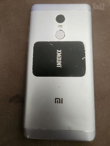 2 טלפונים למכירה
