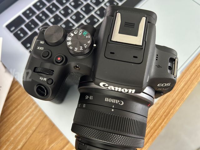 Canon R10 + RF 18-45mm