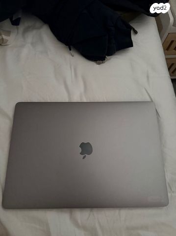 MacBook