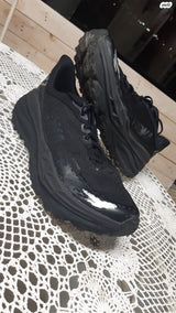 נעלי HOKA מידה 46