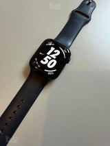 Apple Watch 8 בצבע שחור