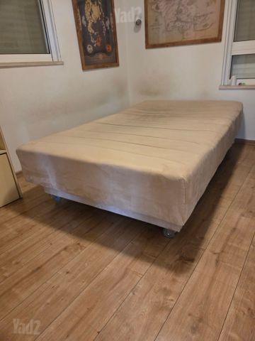 3 מיטות נוער
