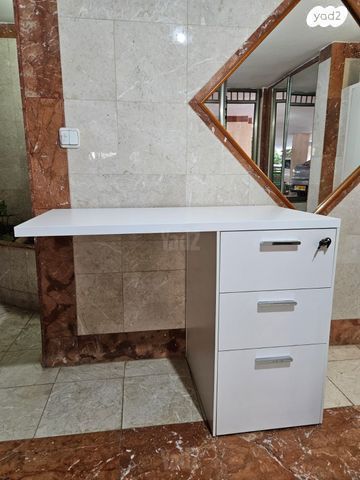 שולחן כתיבה
