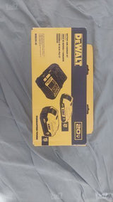 סוללות ומטען DeWalt