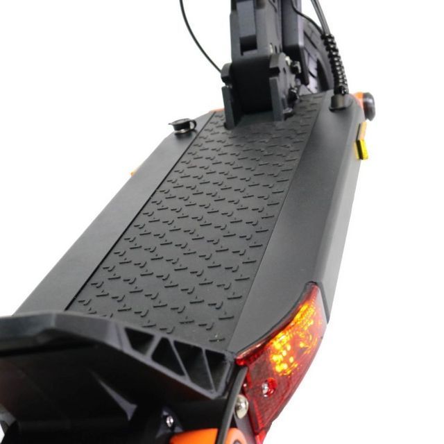 קורקינט factor x