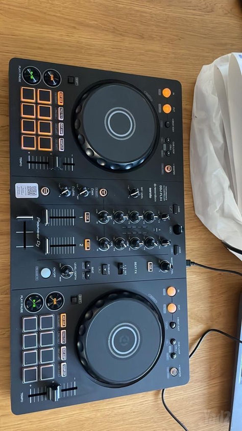 מערכת DDJ-FLX4