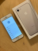 iPhone 7 (128GB)