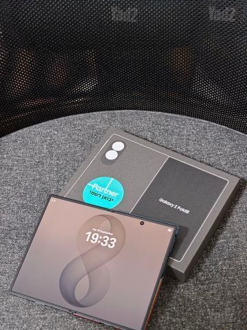 Fold 8 512gb