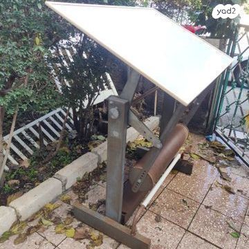 שולחן שרטוט