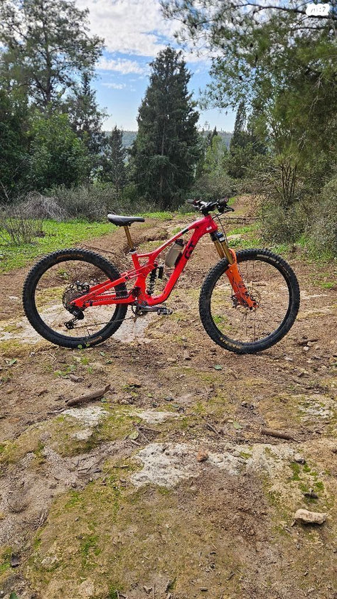 Gt force carbon