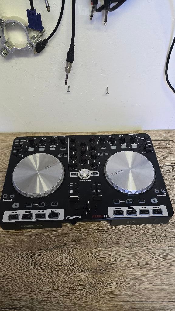 קונטרולר   Reloop Beatmix