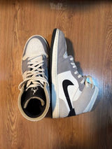 Air Jordan 1 Mid  - מידה 45