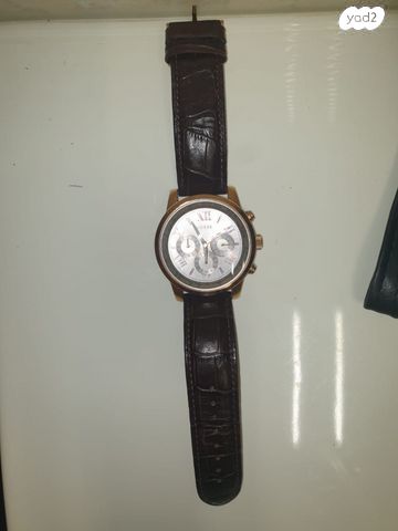 שעון guess