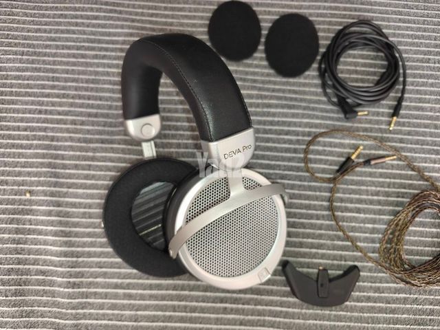 אוזניות HiFiMan Deva Pro