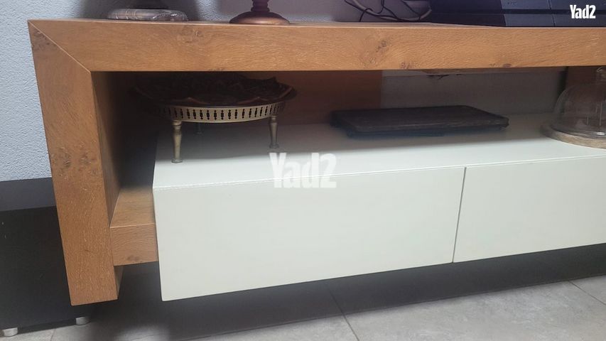 מזנון עץ תלוי