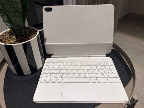 Apple Magic Keyboard 11 inch
