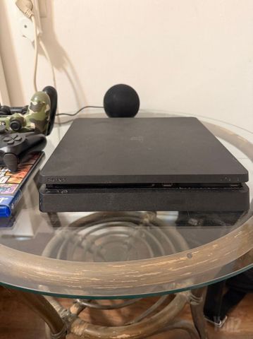 PS4
