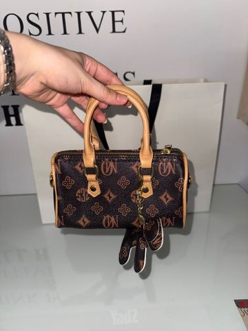 תיק קטן דמוי Louis Vuitton