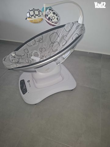 נדנדה 4moms