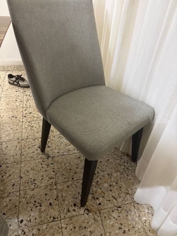 8 כיסאות במצב כמו חדש