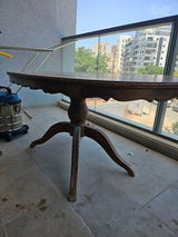 שולחן עתיק