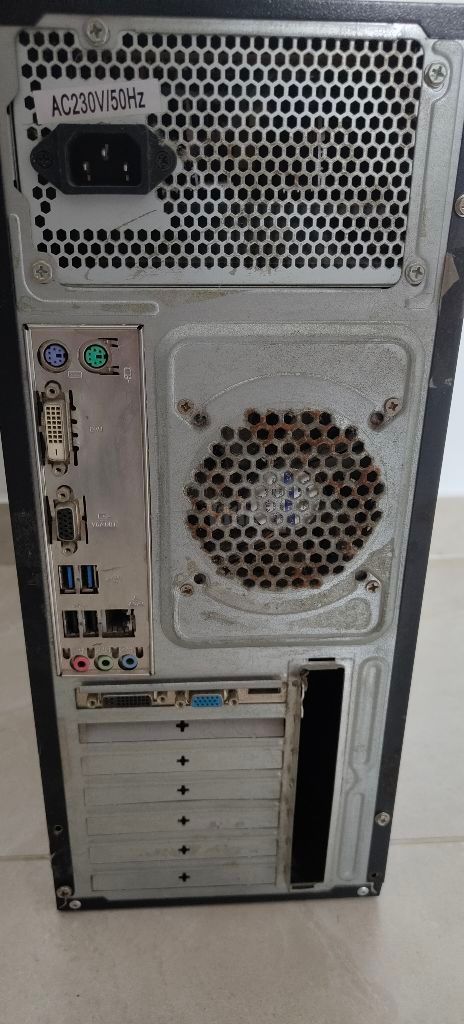 מחשב נייח  Core i5
