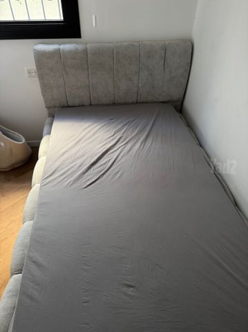 מיטת יחיד 1.00/1.90