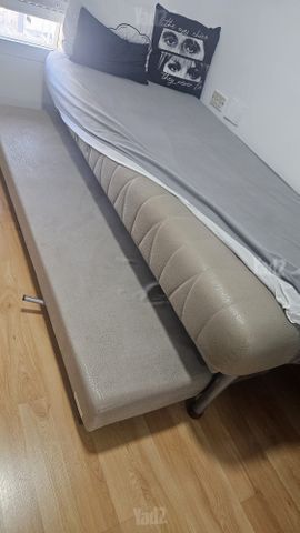 מיטת יחיד מתכווננת