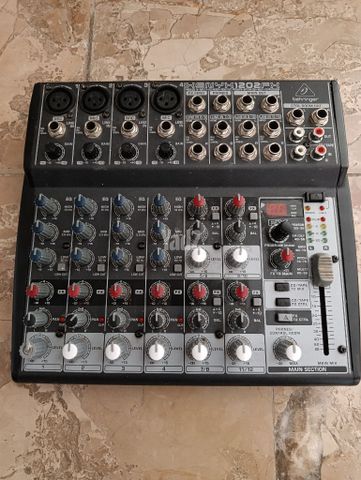 מיקסר xenyx 1202fx behringer