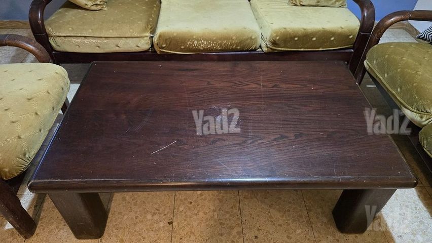 שולחן סלון למסירה
