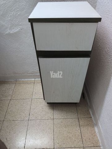 שידה קטנה 30₪