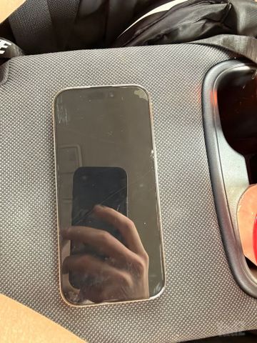 אייפון 16 פרו